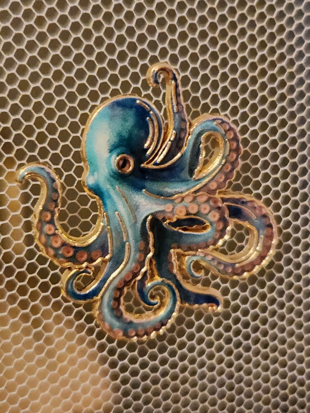 ENAMEL LIKE OCTOPUS BROOCH  NEW WITHOUT TAG - Picture 4 of 4